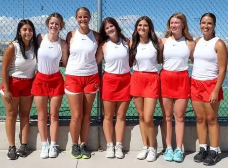 Ute girls tennis team heads to Region play