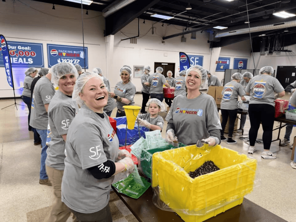 Volunteers Reach Goal During Pepsi ‘Packing Out Hunger’ Event