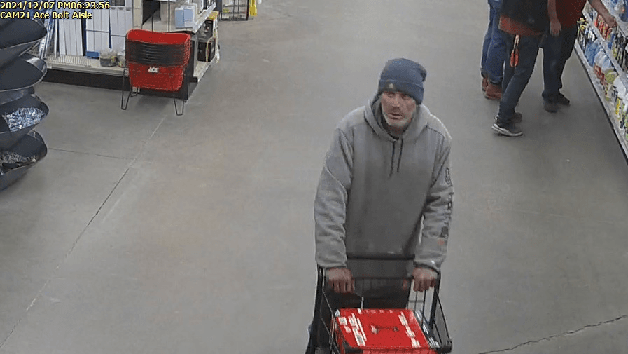 Roosevelt PD Requests Public’s Help Identifying Man From Security Footage