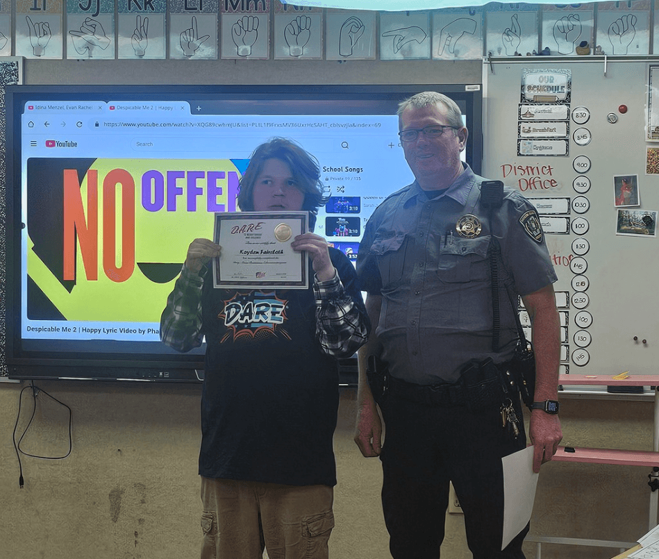 Duchesne County Sheriff’s Office Celebrates Con Amore DARE Graduation